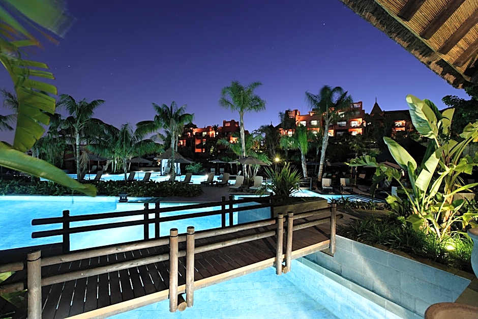Asia Gardens Hotel & Thai Spa, a Royal Hideaway Hotel