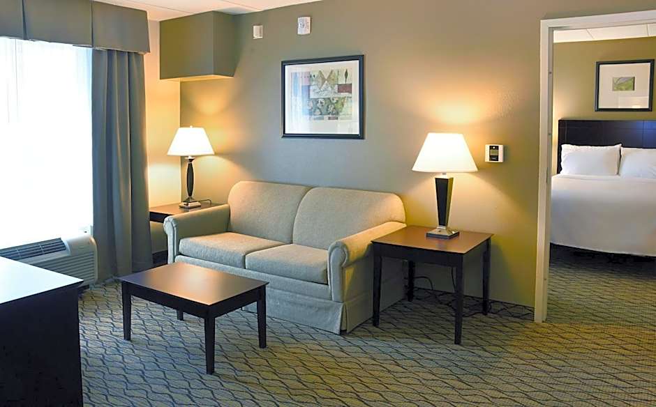 Holiday Inn Express Milford By IHG