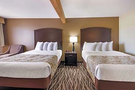 Queen Room with Two Queen Beds - Non-Smoking