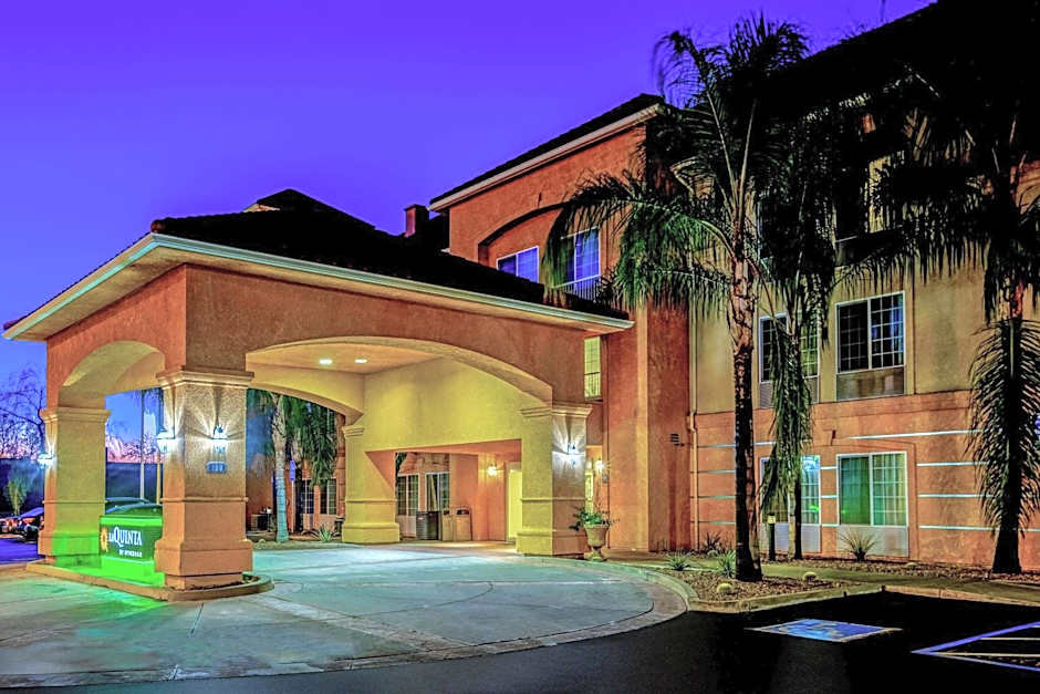 La Quinta Inn & Suites by Wyndham Fowler