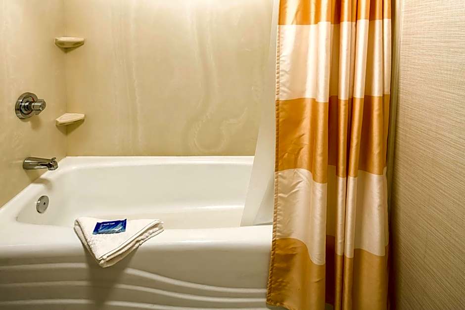 Fairfield Inn & Suites by Marriott Jacksonville Airport