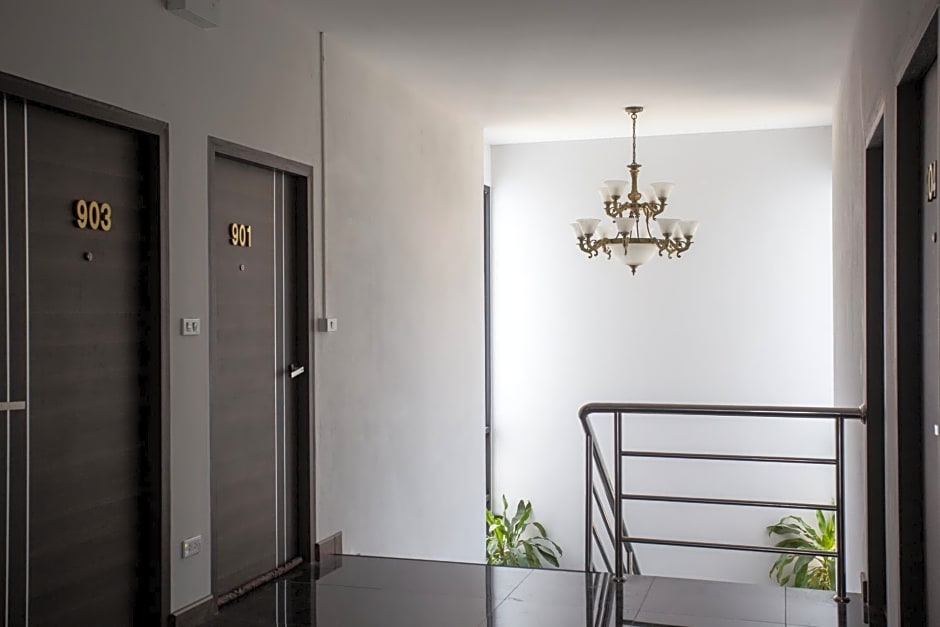 Wixky hotel (SHA Extra Plus)