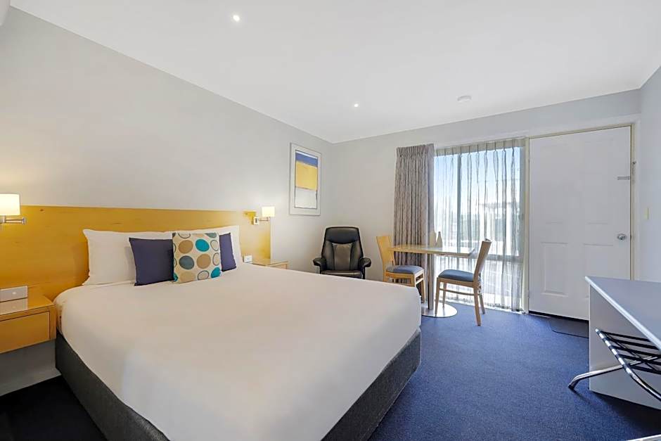 Hamilton Townhouse Motel