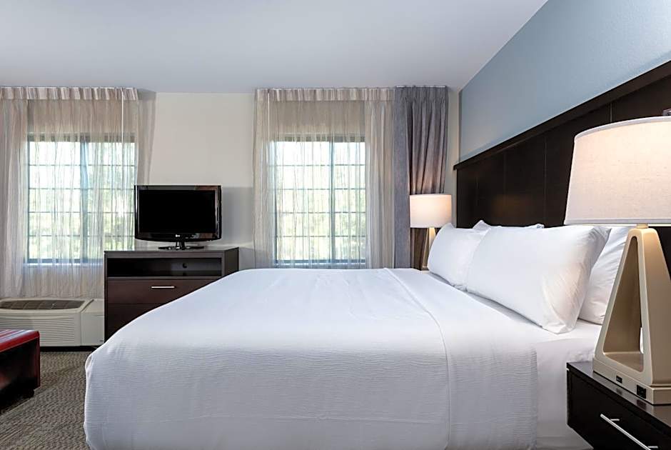 Staybridge Suites Chantilly Dulles Airport By IHG