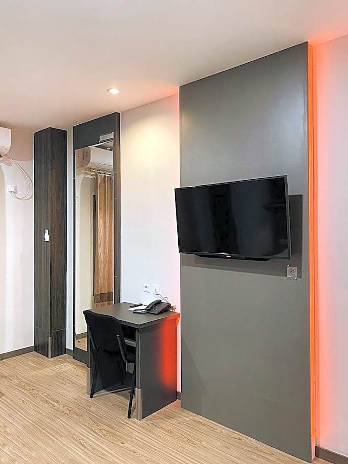 Paradise by CaLia Tarakan