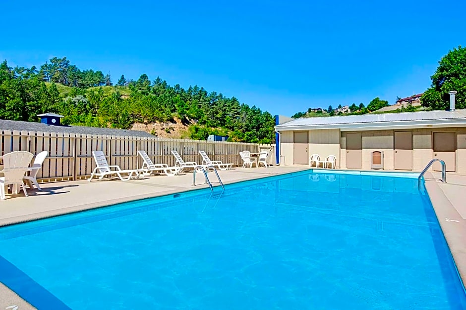 Travelodge by Wyndham Rapid City
