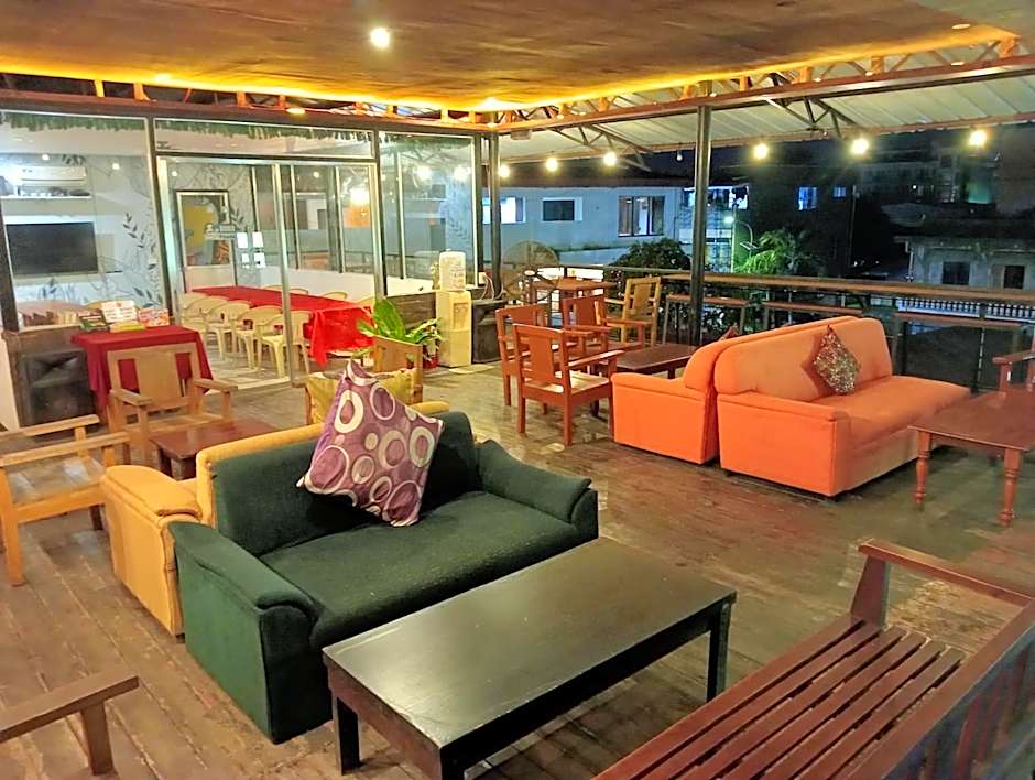 Antonios Pension House