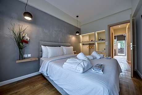 Deluxe Apartment with Acropolis View