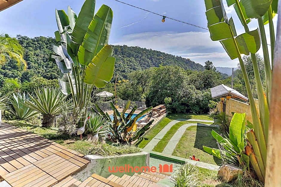 Casa em Mairinque com Piscina e Área Verde