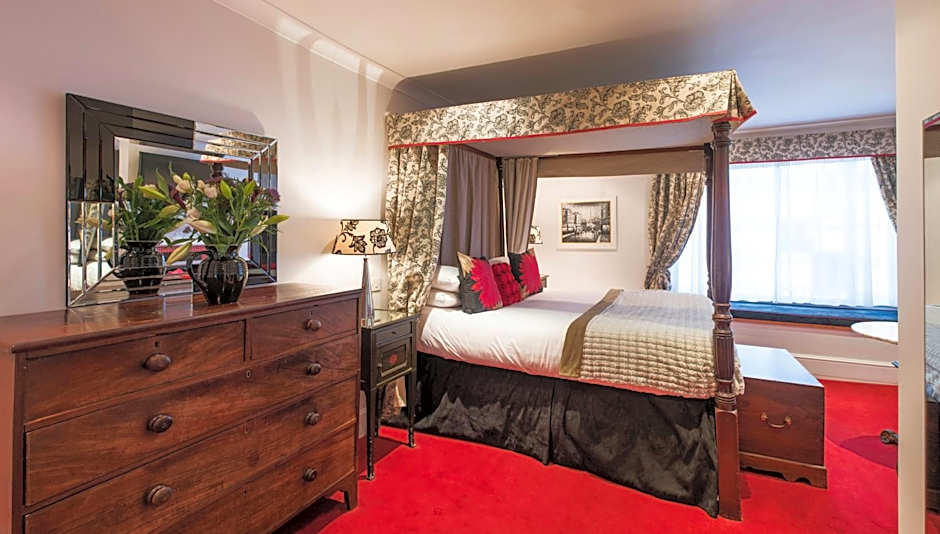 Royal Seven Stars Hotel