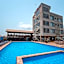 Plus 33 Hotel