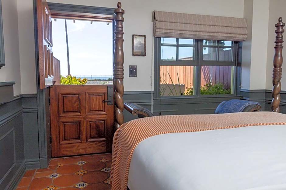 El Caminante Bar & Bungalows