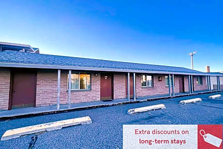 Love Hotels Desert Inn & RV by OYO at Boysen Wind River WY