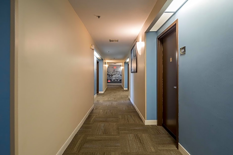 Super 8 by Wyndham San Francisco SFO Airport, San Bruno