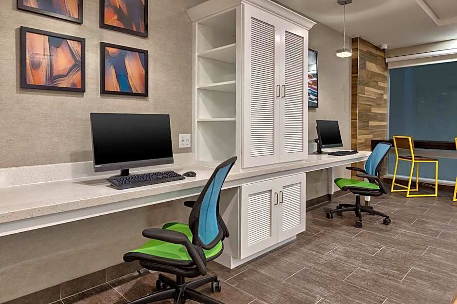 Home2 Suites by Hilton Battle Creek, MI