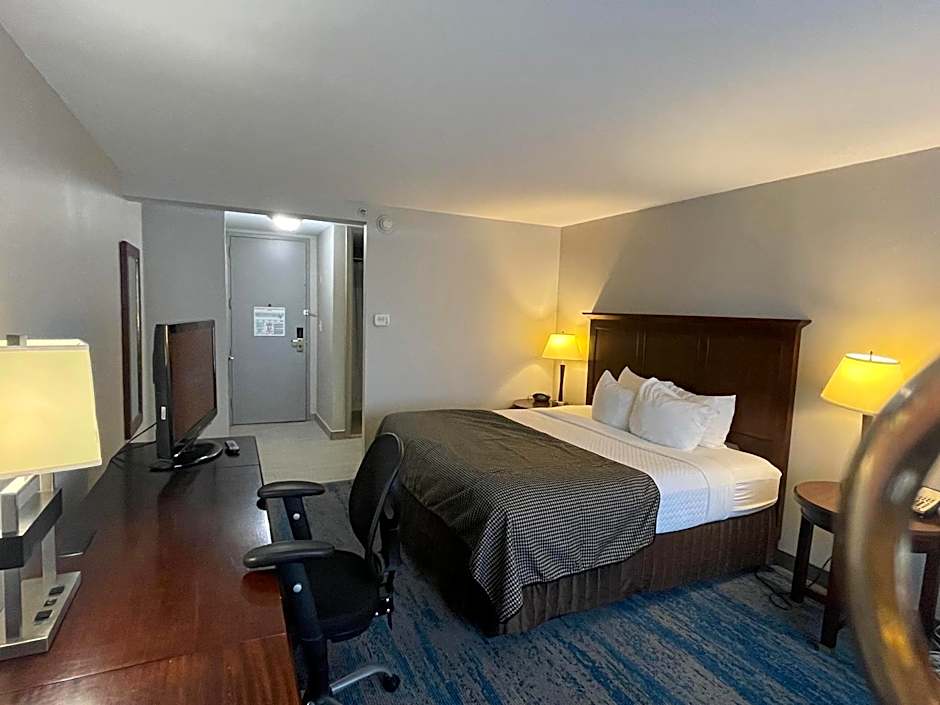 Ramada by Wyndham Cleveland Independence