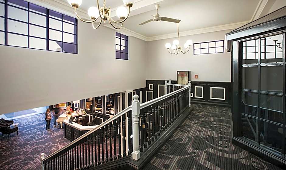 Nightcap at Skyways Hotel