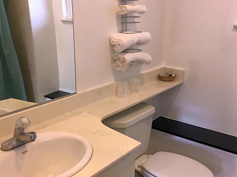 Deluxe Inn Redwood City
