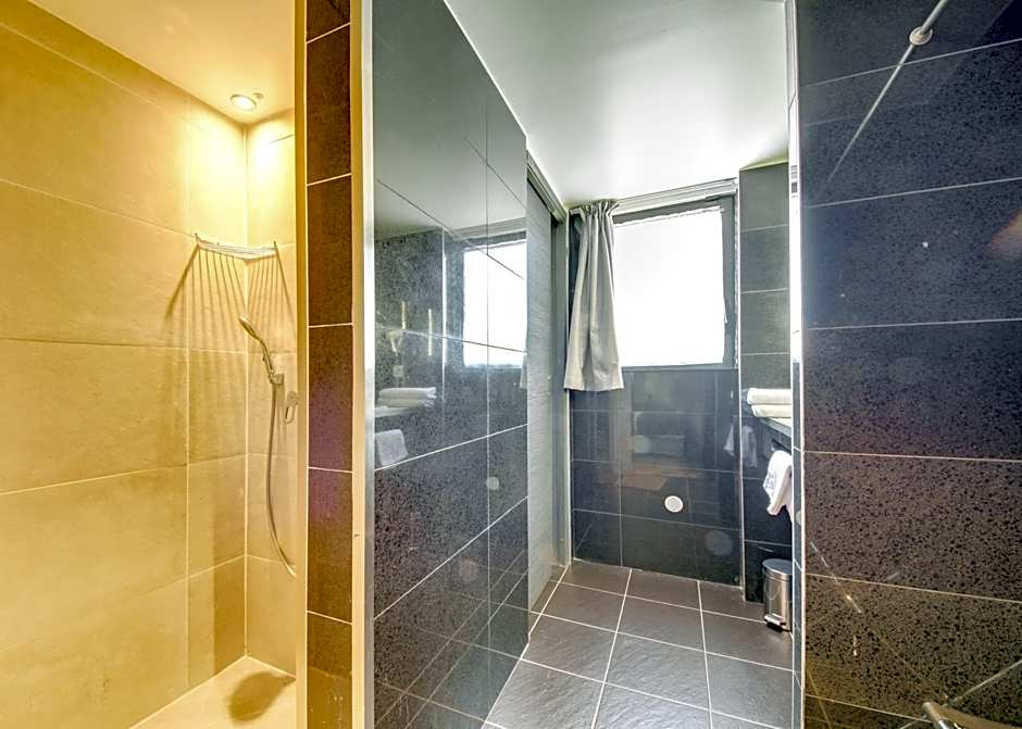 Brit Hotel Porte d'Espagne