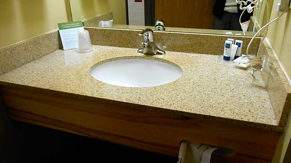 AmericInn by Wyndham Oswego