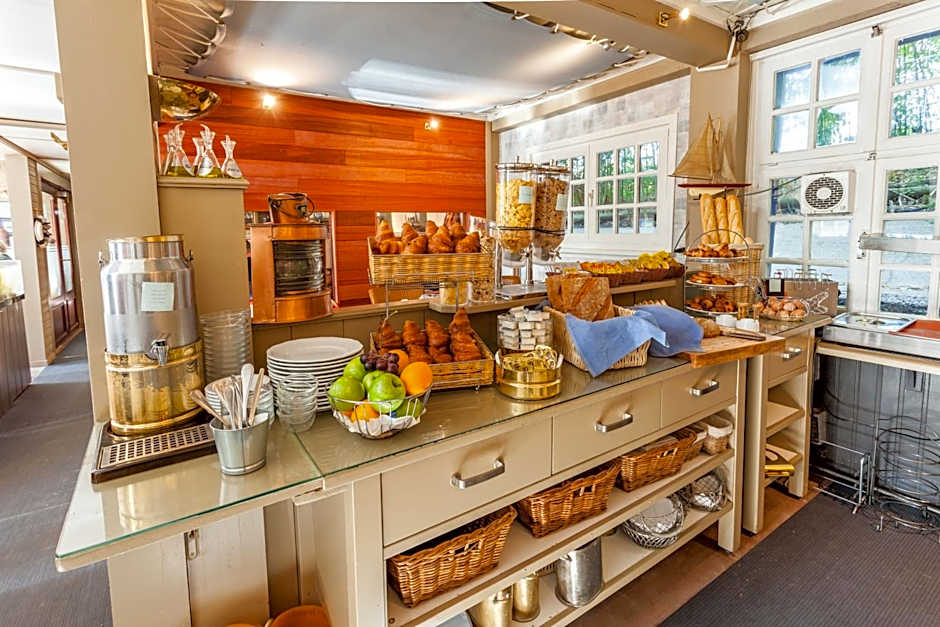 Boat Hotel De Barge