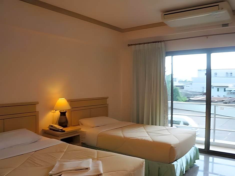 Maneerote Hotel Surin
