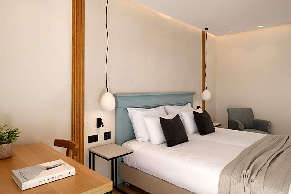 Photo 1 of 9 of Double Room