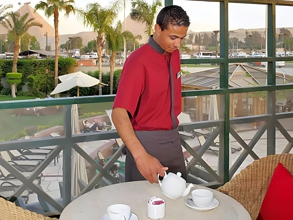 Mercure Cairo Le Sphinx Hotel