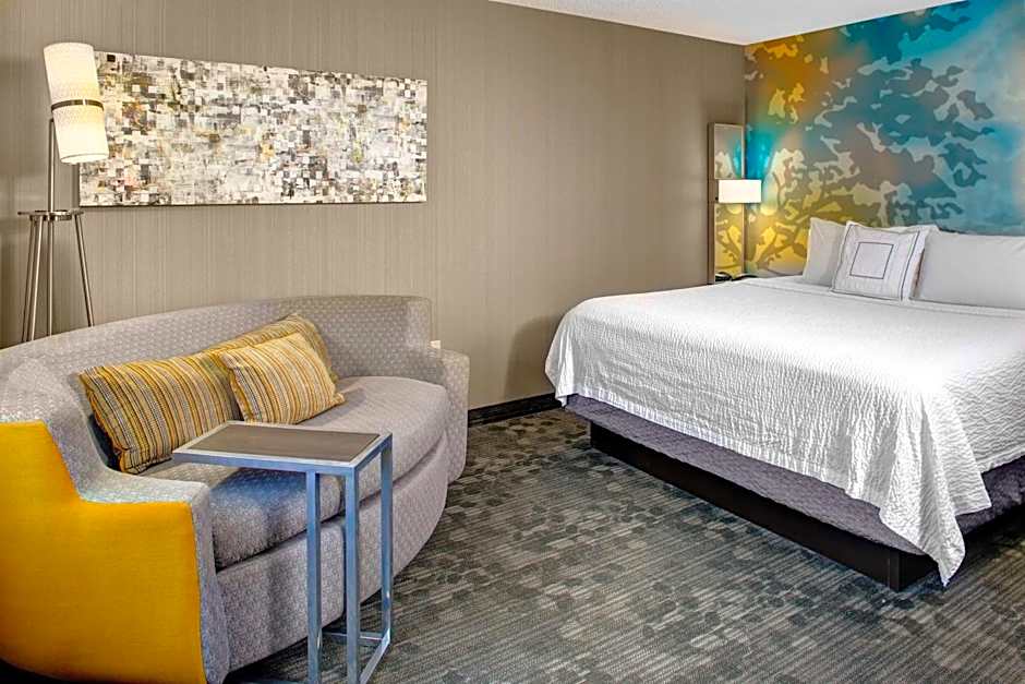 Courtyard by Marriott Cleveland Airport South