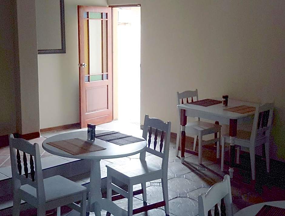 Amigos Bed & Breakfast - No loadshedding