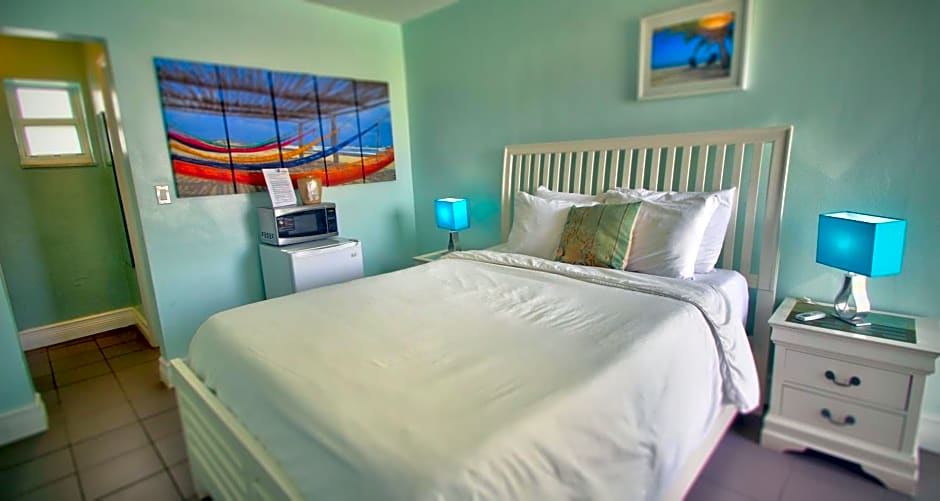 Hollywood Beachside Boutique Suite