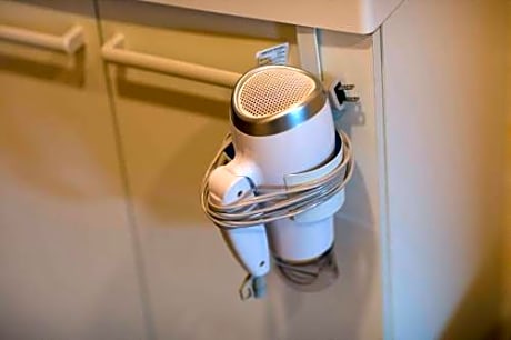 Deluxe Private Room (4 Adults) with Private Bathroom and Toilet