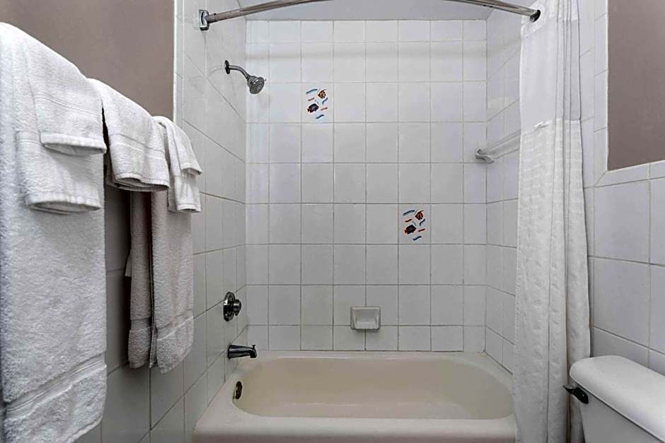 Travelodge Suites by Wyndham Lake Okeechobee