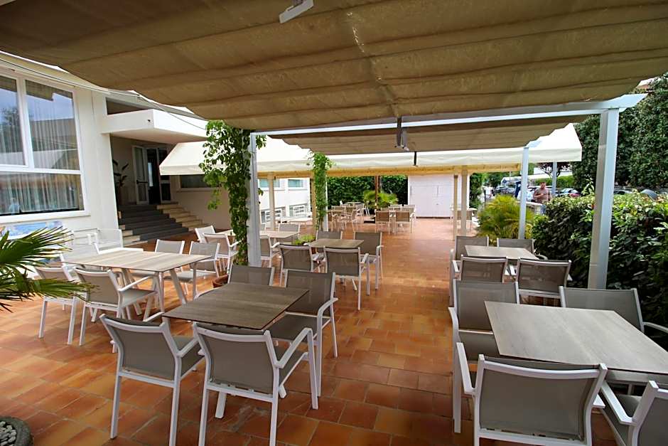 Hotel Manuela
