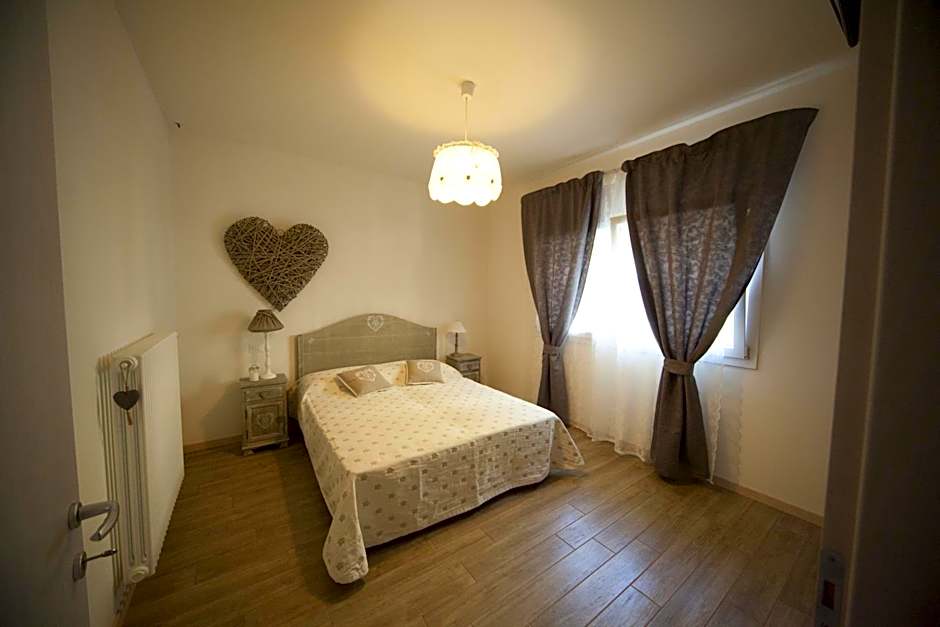 Photo 1 of 15 of 1 Double Bed or 2 Beds