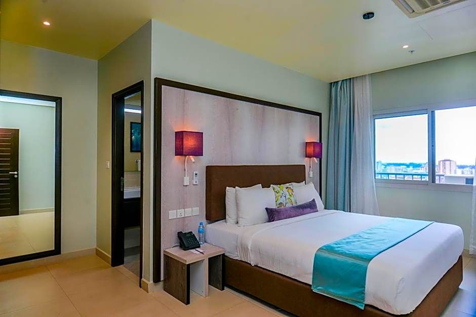 Aura Suites