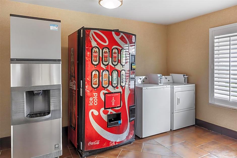 Best Western Plus Denton Inn & Suites