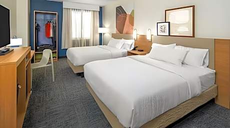 2 Queens 1 Bdroom Suite Hear Mob Acc Ri Shwr