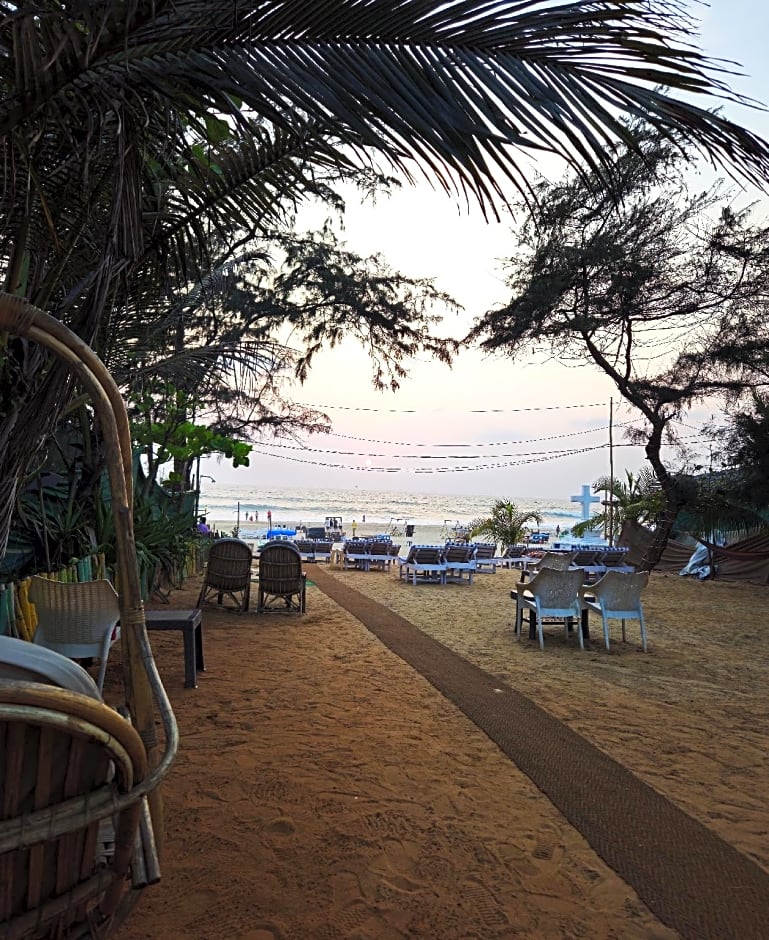 Shining Sand Beach Hotel