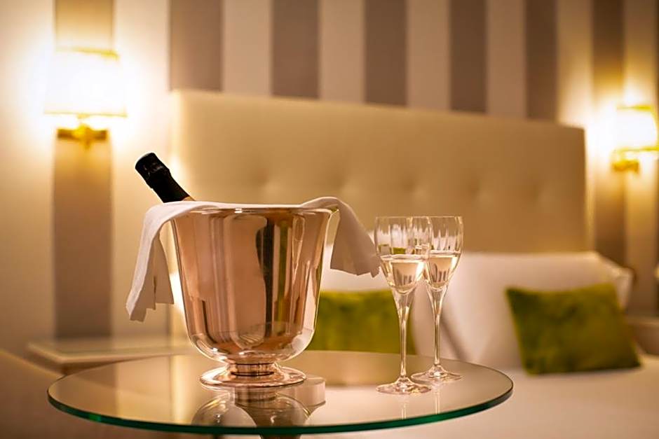 Hotel Jolanda
