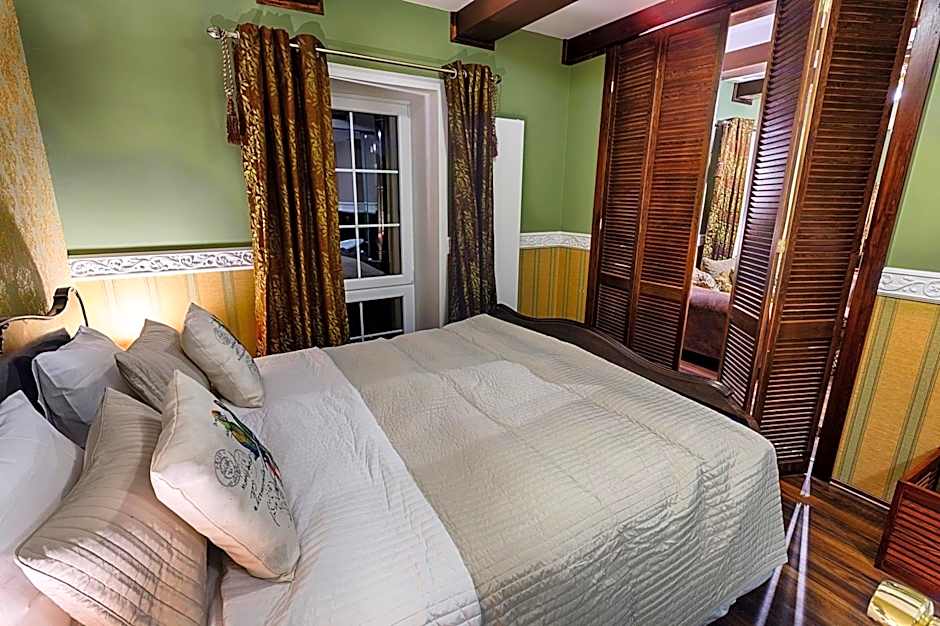 Photo 1 of 10 of Deluxe 1 King Bed Suite