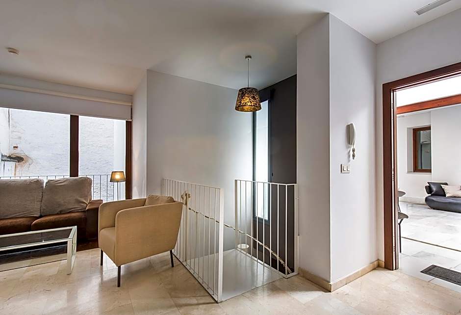 Elvira Suites