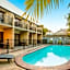 Nightcap at Kawana Waters Hotel