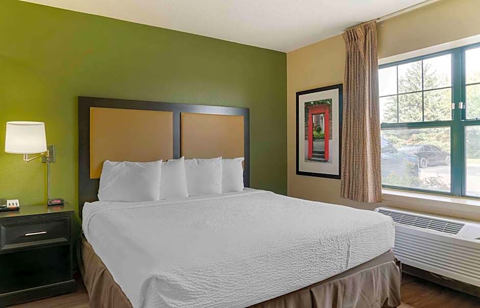 Extended Stay America Suites - Detroit - Madison Heights