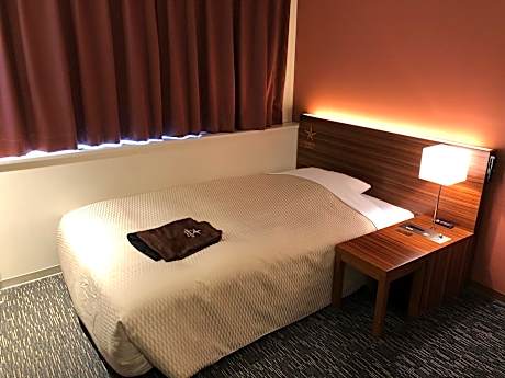 Double Room with Small Double Bed - Non-Smoking