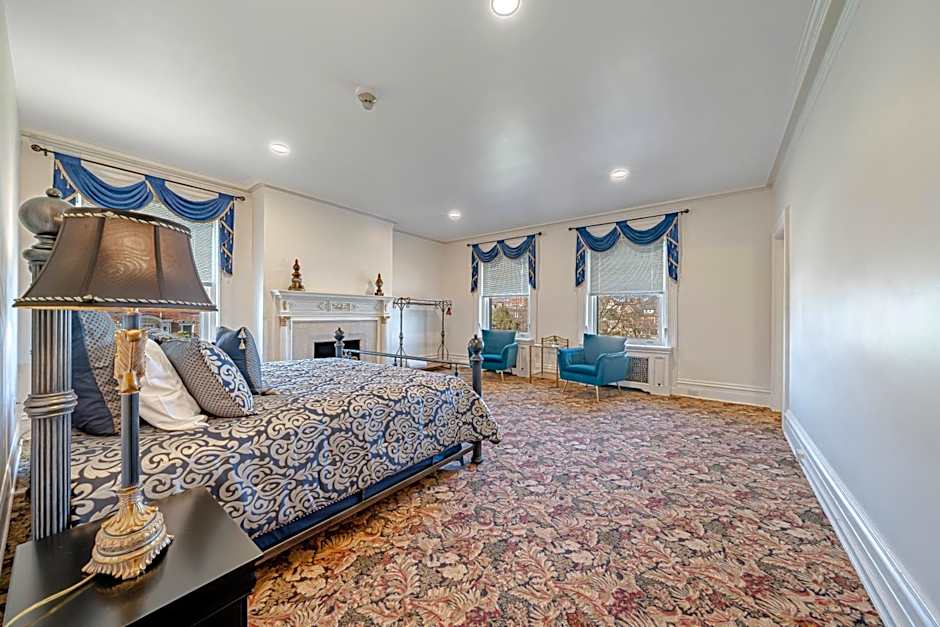The Grandeur Estate