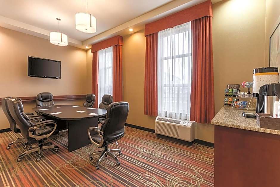 Hampton Inn by Hilton Edmonton/South