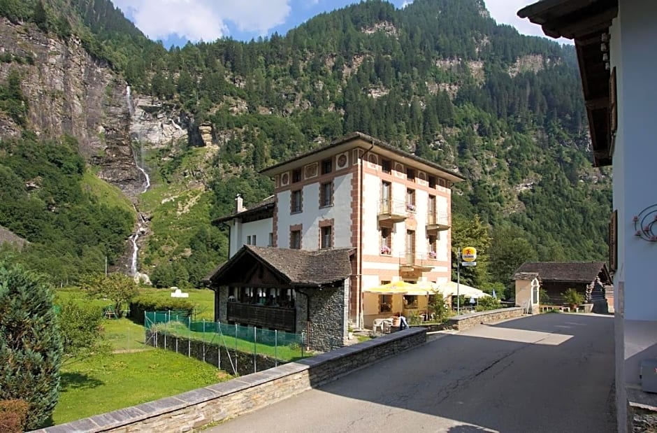 Hotel La Cascata