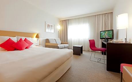 Classic Family Room with Sofa Bed