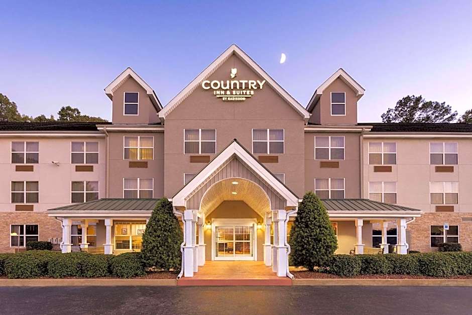 Photo 1 of 35 of Country Inn & Suites by Radisson, Tuscaloosa, AL